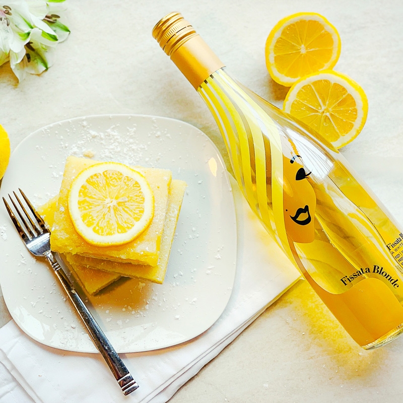 Fissata Blonde Fizzy White Wine